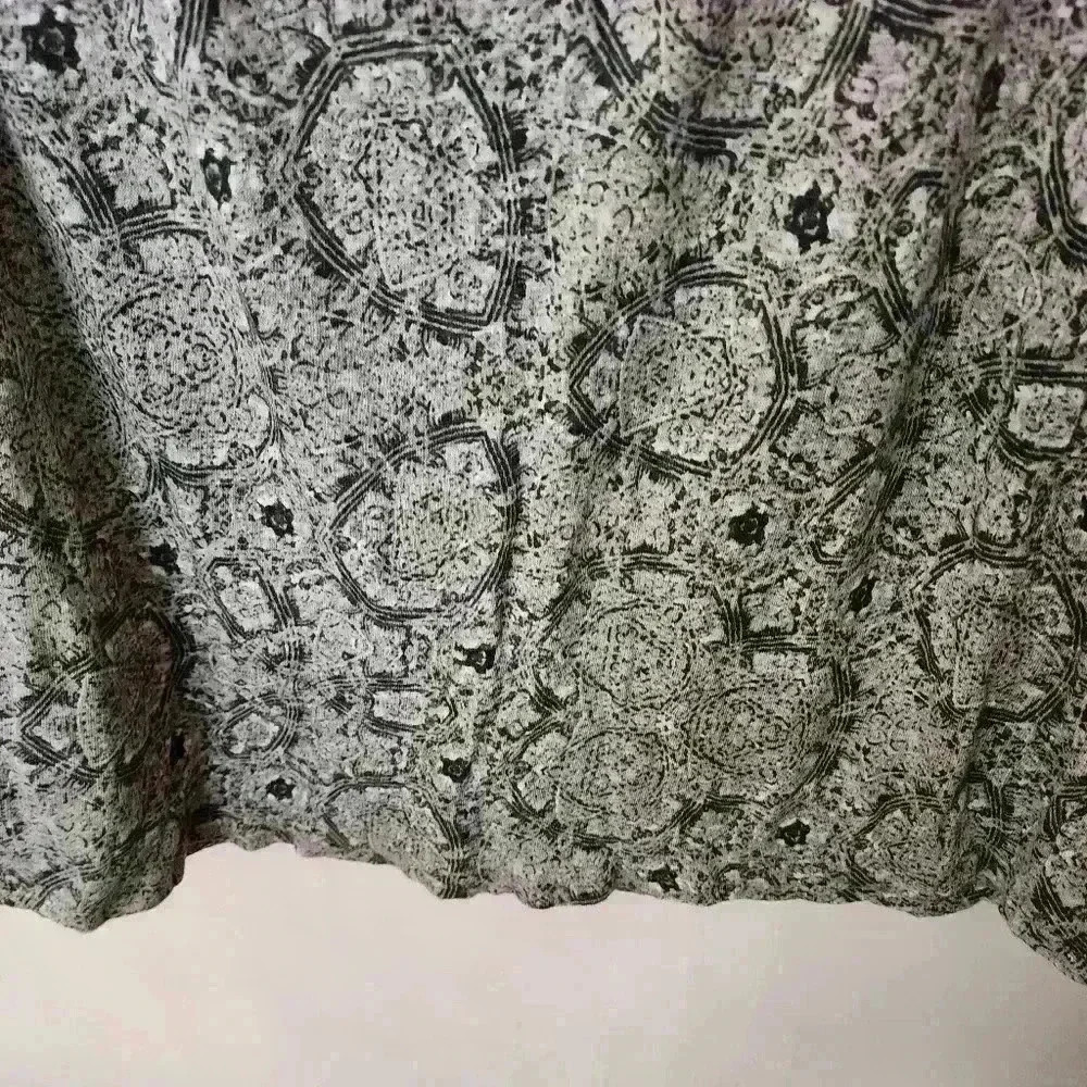 261.Lucky brand paisley kelidascope size large tee - Picture 4 of 4